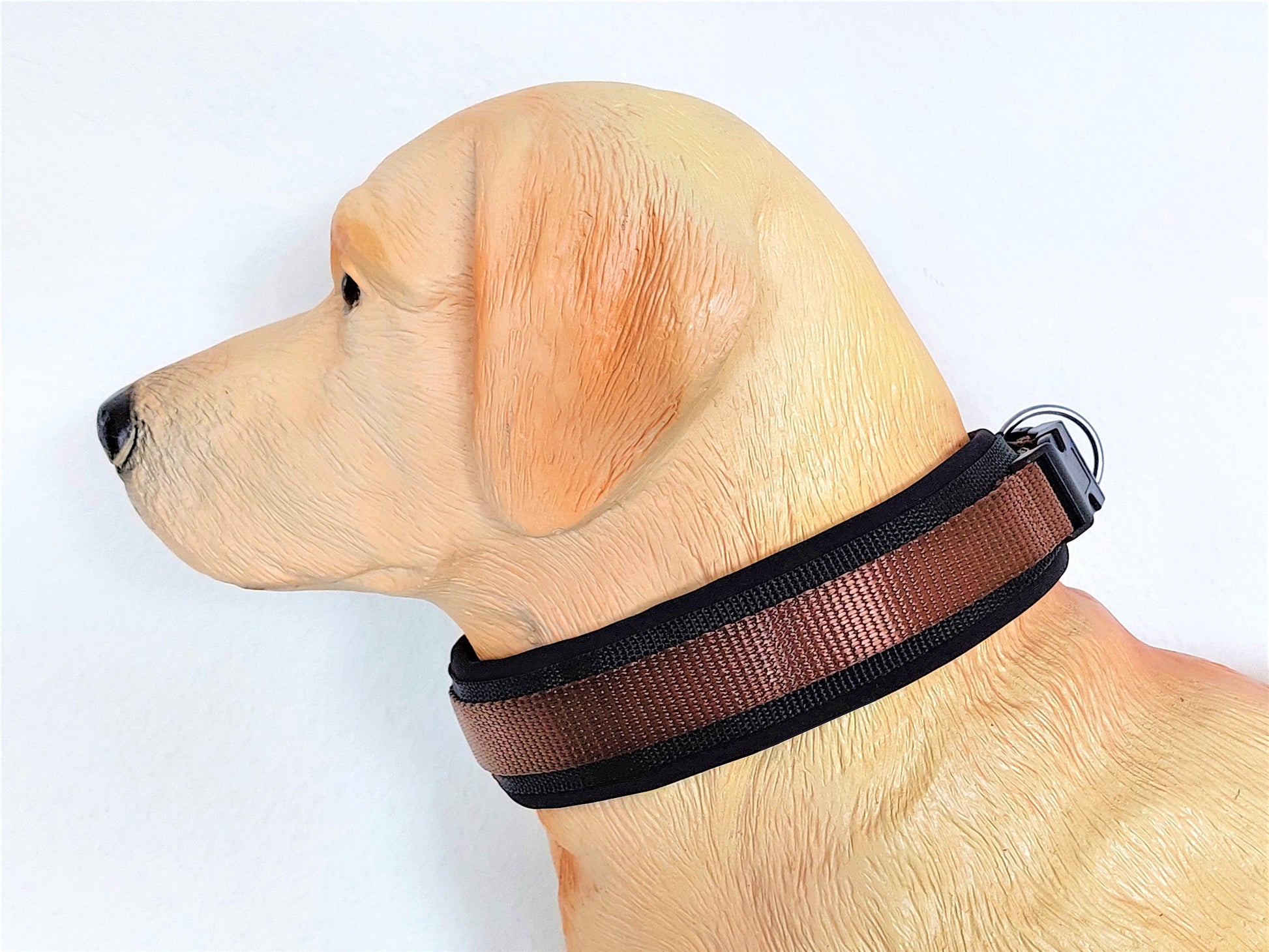 hundehalsband extra-breit neopren-polster braun-auf-schwarz