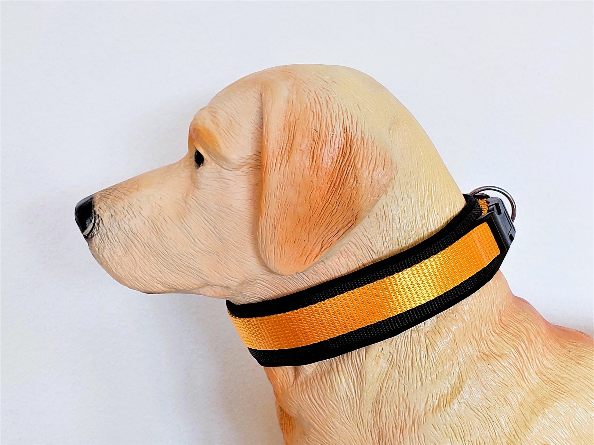 hundehalsband extra-breit neopren-polster gelb-auf-schwarz